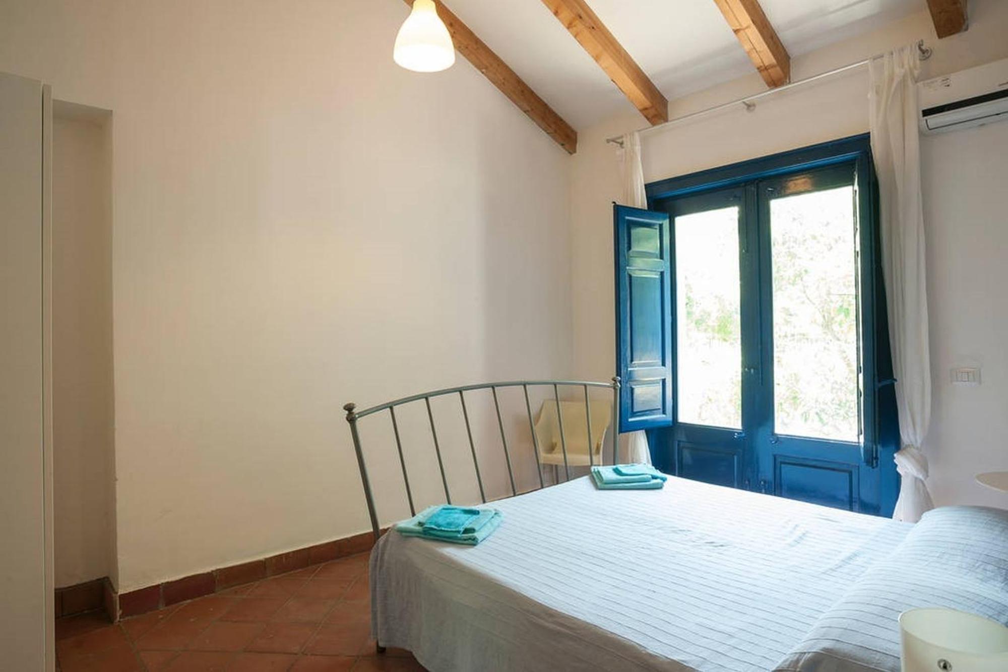 Come In Sicily La Pietra Monaca Apartment Acireale Cameră foto