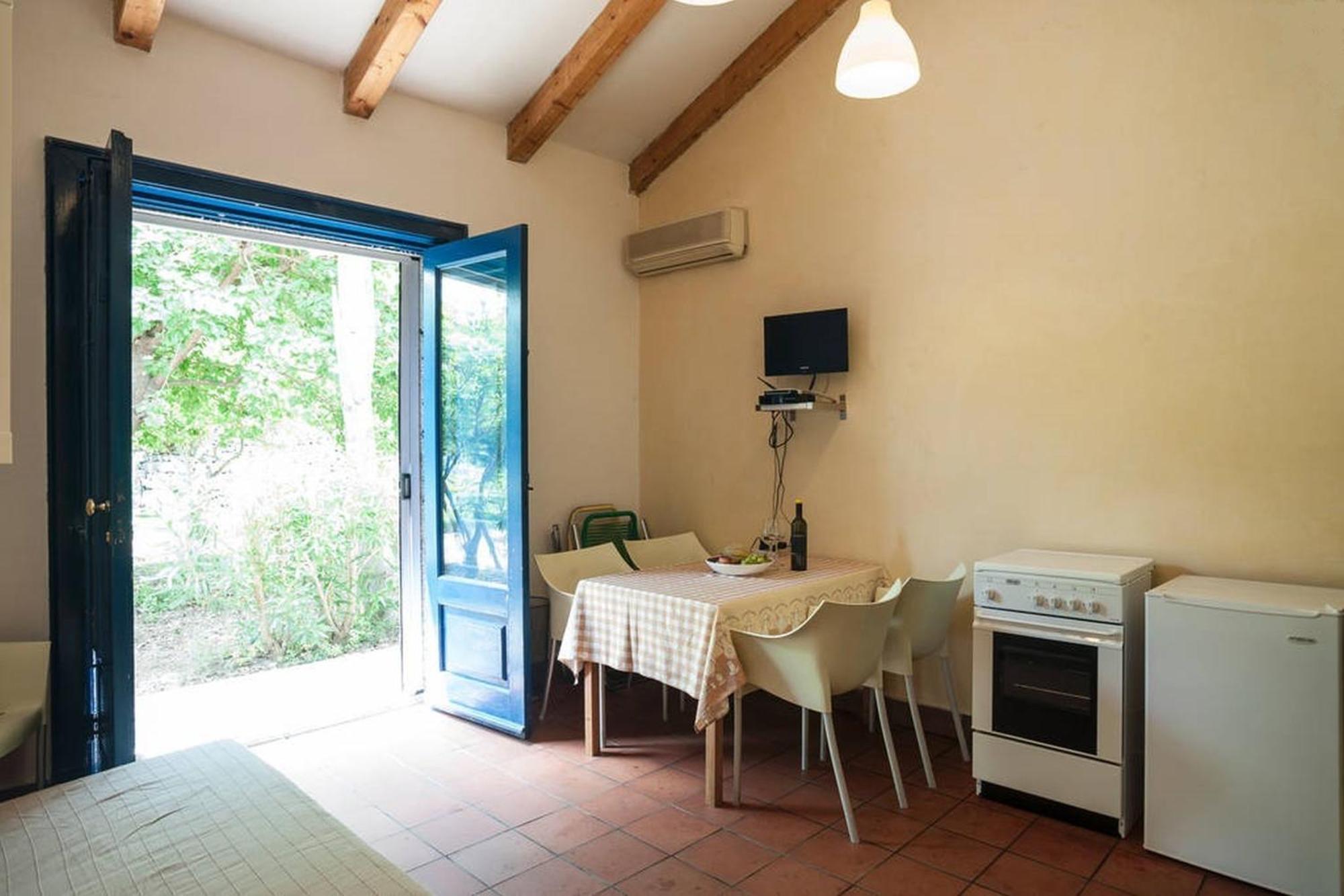 Come In Sicily La Pietra Monaca Apartment Acireale Cameră foto